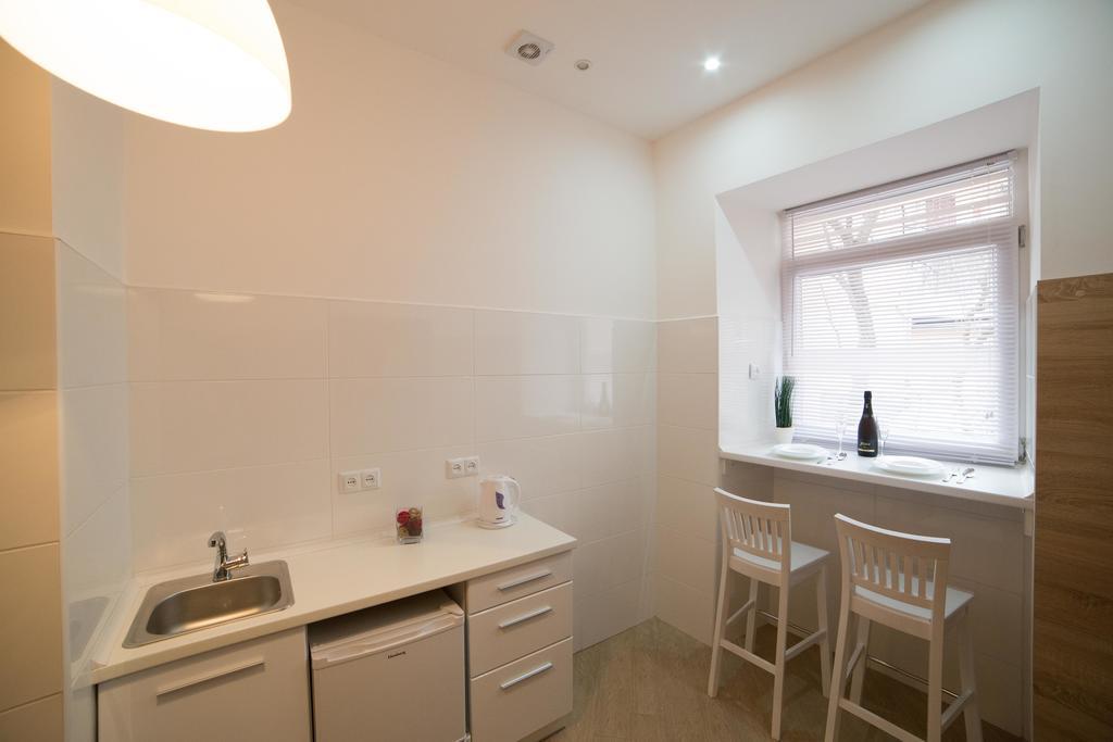 Apartment On Filatova 10/1 Львов Экстерьер фото